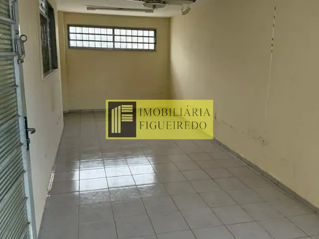 Casa à venda ou para alugar, no bairro Centro em São José do Rio Preto