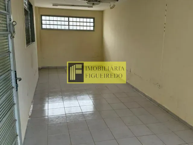 Casa à venda ou para alugar, no bairro Centro em São José do Rio Preto