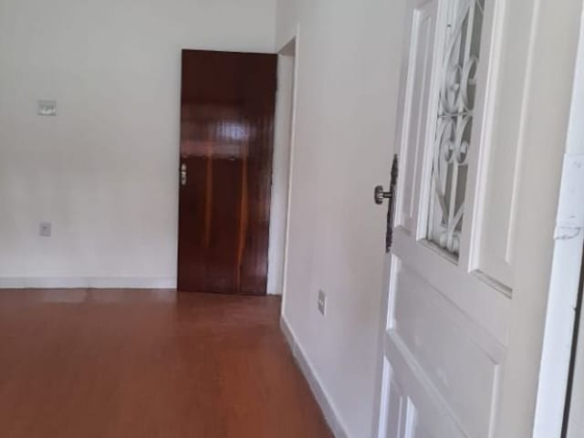 Casa com 295m² 5 quartos e 3 banheiros, à venda, no bairro Jardim Paraíso em Barueri