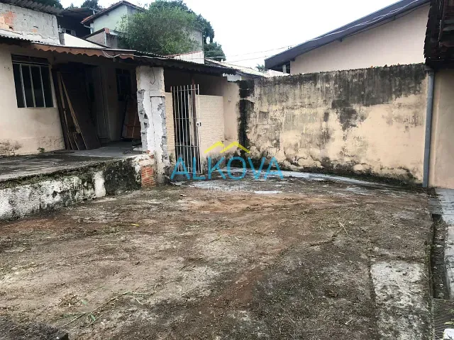 Casa com 259m² 3 quartos e 2 banheiros, à venda, no bairro Jardim Satélite em São José dos Campos