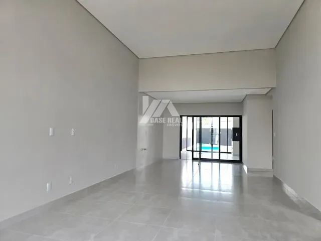 Casa com 286m² 3 quartos e 3 banheiros, à venda, no bairro Jardim Carvalho em Ponta Grossa
