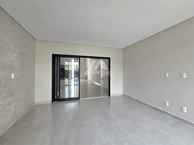 Casa com 286m² 3 quartos e 3 banheiros, à venda, no bairro Jardim Carvalho em Ponta Grossa
