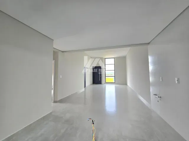 Casa com 286m² 3 quartos e 3 banheiros, à venda, no bairro Jardim Carvalho em Ponta Grossa