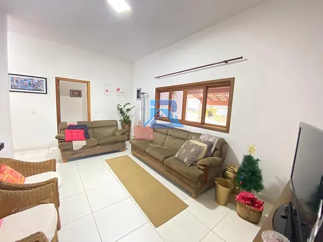 Casa com 270m² 3 quartos e 3 banheiros, à venda, no bairro Condomínio Jardim das Paineiras em Itatiba