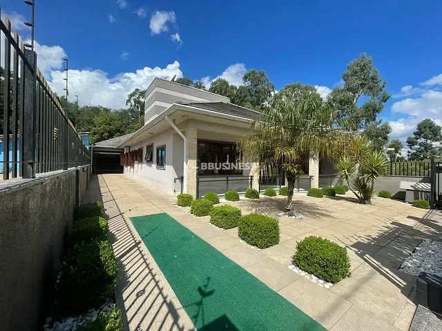 Casa com 412m² 3 quartos e 3 banheiros, à venda, no bairro Desvio Rizzo em Caxias do Sul