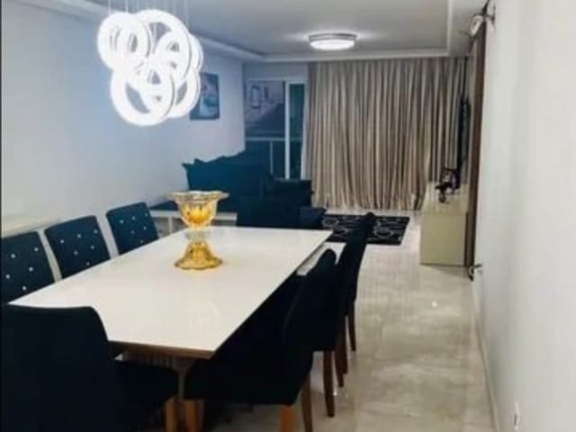 Casa com 320m² 3 quartos e 4 banheiros, à venda, no bairro Jardim Elvira em Osasco