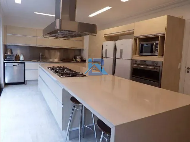 Casa com 3000m² 6 quartos e 8 banheiros, à venda, no bairro Balneário Praia do Pernambuco em Guarujá