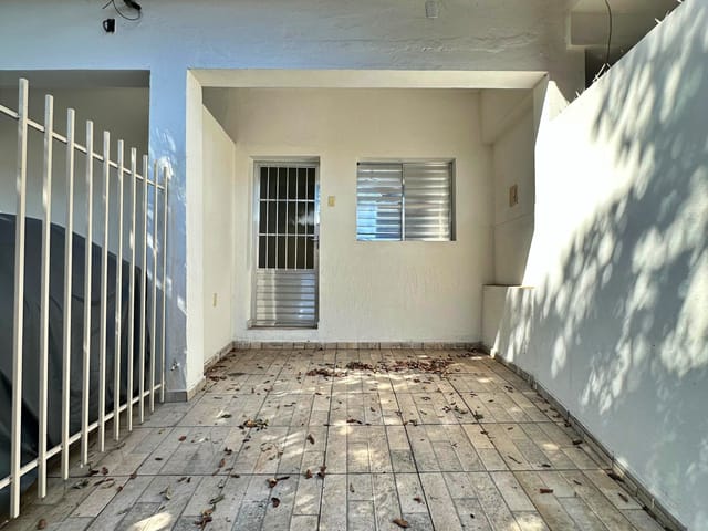 Foto do Casa - Casa para locação com 3 quartos, 1 banheiro e uma vaga, Piratininga (Venda Nova), Belo Horizonte, MG | Deltalar Imóveis