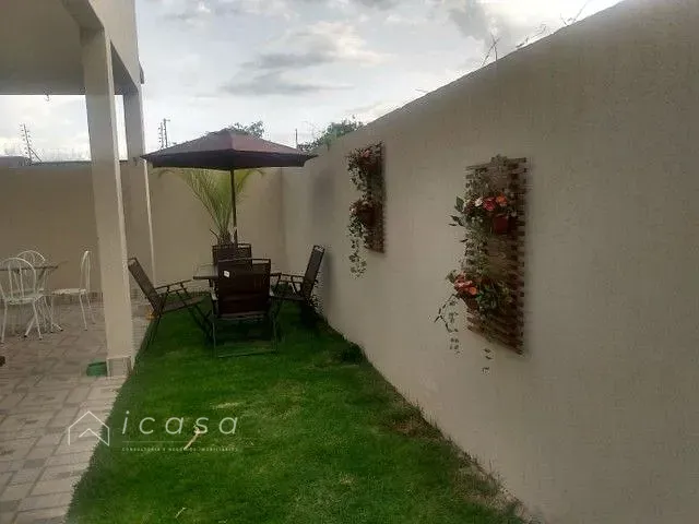 Casa com 270m² 3 quartos e 3 banheiros, à venda, no bairro Bandeira Branca em Jacareí