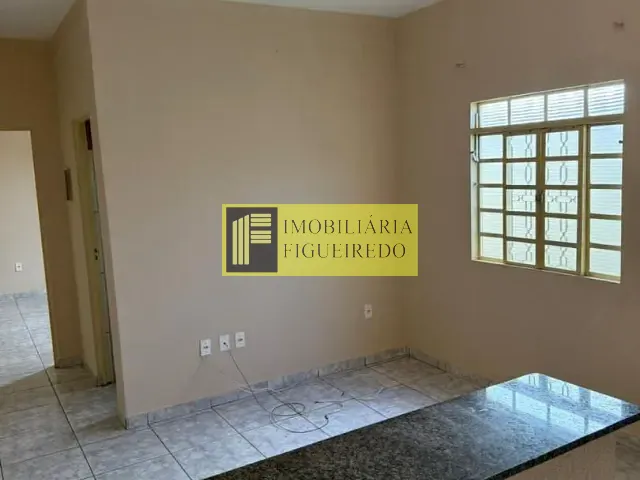 Casa 1 quarto e 1 banheiro, para alugar, no bairro Centro em Bady Bassitt