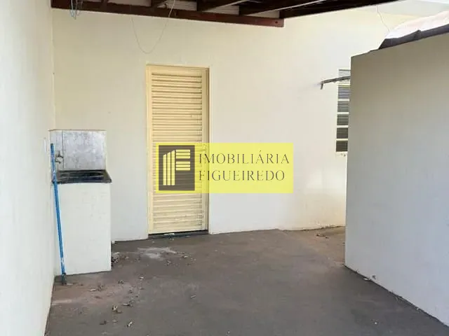 Casa 1 quarto e 1 banheiro, para alugar, no bairro Centro em Bady Bassitt