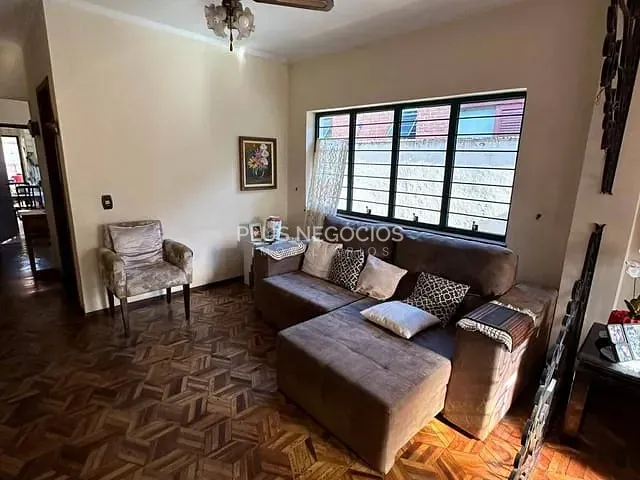 Casa com 430m² 3 quartos e 4 banheiros, à venda, no bairro Jardim Santa Rosália em Sorocaba