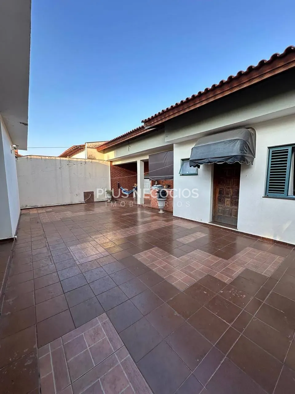 Casa, 3 quartos, 230 m² - Foto 1