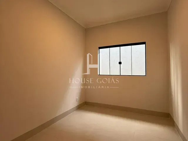 Casa com 150m² 3 quartos e 2 banheiros, à venda, no bairro Residencial Campos do Jordão em Anápolis