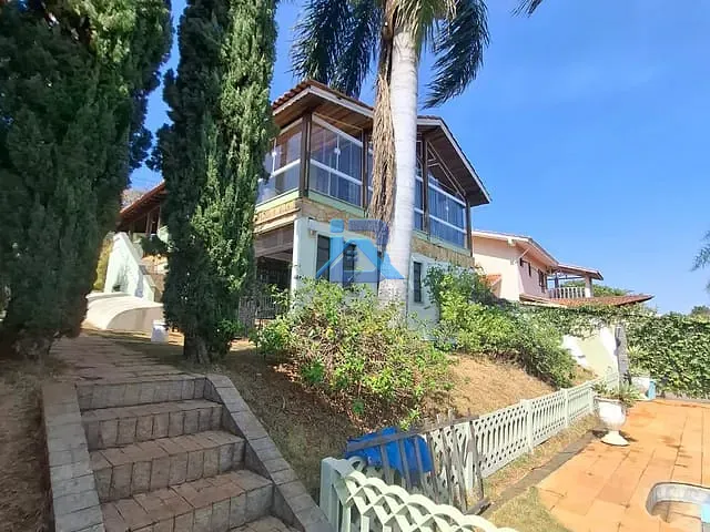 Casa com 1000m² 5 quartos e 5 banheiros, à venda, no bairro Bairro Itapema em Itatiba
