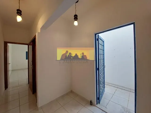 Casa com 280m² 3 quartos e 2 banheiros, para alugar, no bairro Bosque de Barão Geraldo em Campinas