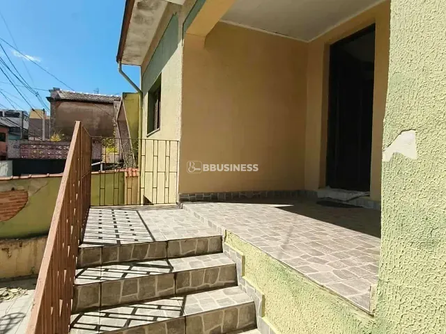 Casa 2 quartos e 1 banheiro, à venda, no bairro Cerâmica em São Caetano do Sul