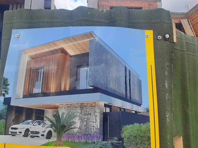 Casa com 330m² 4 quartos e 3 banheiros, à venda, no bairro Terras Alpha - Urbanova em São José dos Campos