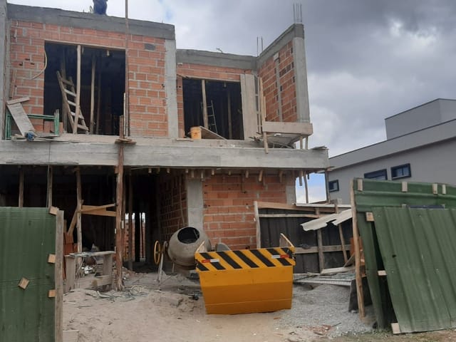 Casa com 330m² 4 quartos e 3 banheiros, à venda, no bairro Terras Alpha - Urbanova em São José dos Campos