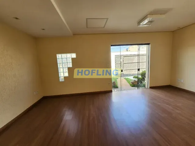 Casa com 319m² 3 quartos e 2 banheiros, à venda, no bairro Vila Santa Terezinha em Rio Claro