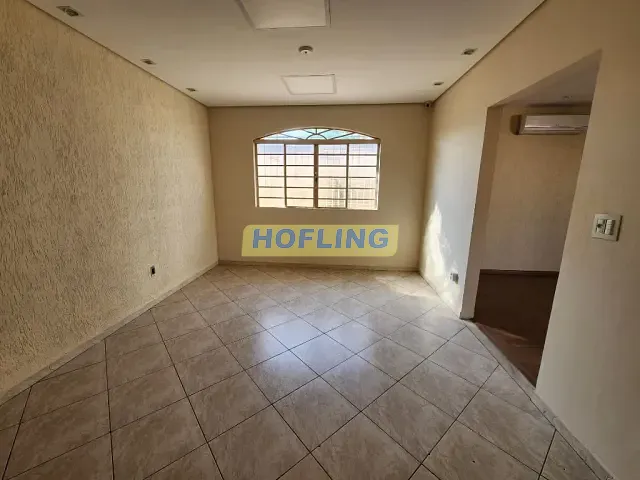Casa com 319m² 3 quartos e 2 banheiros, à venda, no bairro Vila Santa Terezinha em Rio Claro