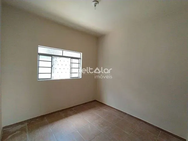 Casa com 360m² 3 quartos e 2 banheiros, à venda, no bairro São Benedito em Santa Luzia