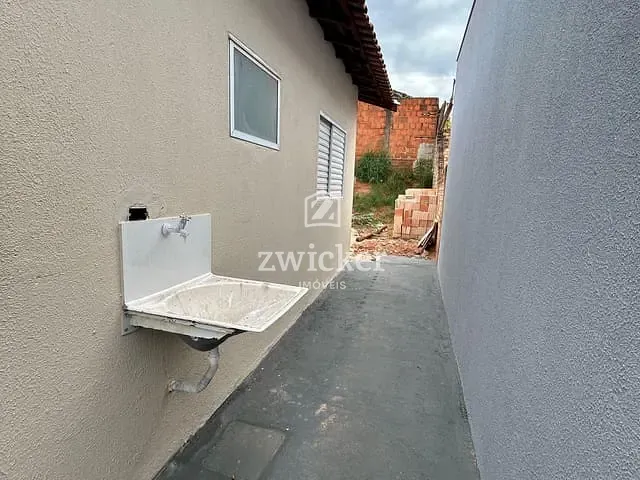 Casa com 125m² 1 quarto e 1 banheiro, à venda, no bairro Parque Jaraguá em Bauru