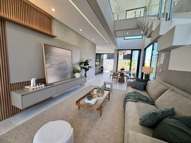 Casa com 250m², à venda, no bairro Urbanova em São José dos Campos