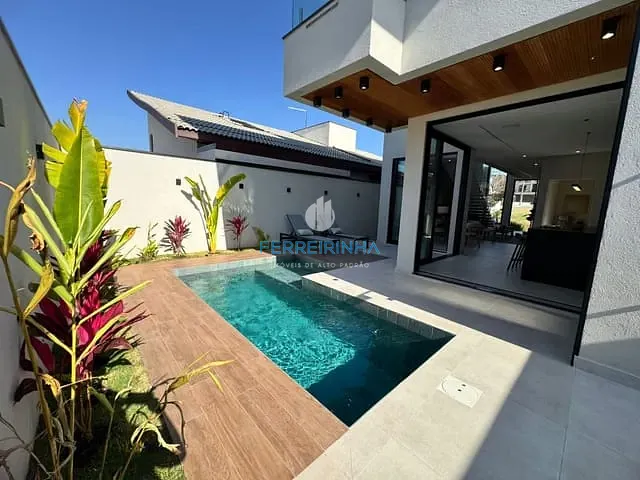 Casa com 250m² 4 quartos e 2 banheiros, à venda, no bairro Urbanova em São José dos Campos