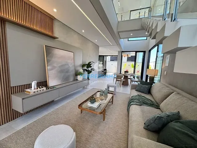 Casa com 250m² 4 quartos e 2 banheiros, à venda, no bairro Urbanova em São José dos Campos