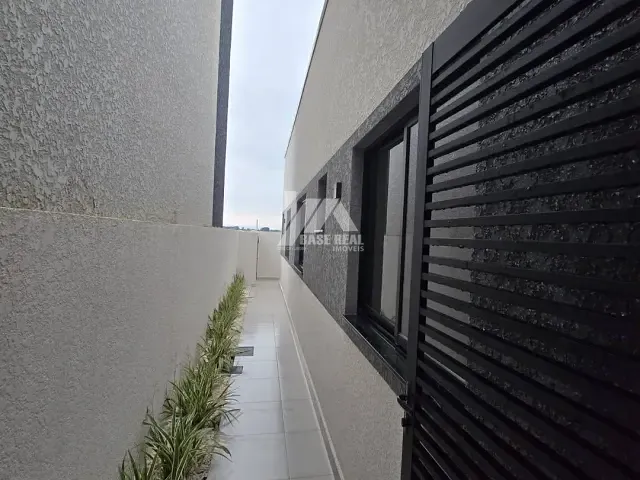 Casa com 286m² 3 quartos e 3 banheiros, à venda, no bairro Contorno em Ponta Grossa