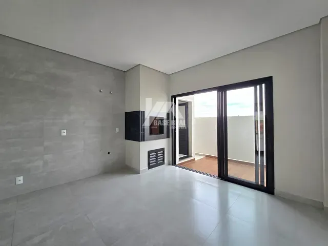 Casa com 286m² 3 quartos e 3 banheiros, à venda, no bairro Contorno em Ponta Grossa