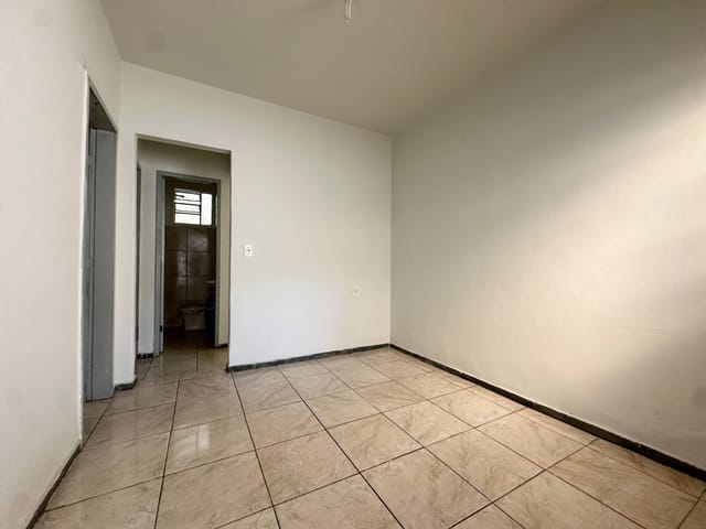 Foto do Casa - Casa com entrada coletiva para locação com 2 quartos, Piratininga (Venda Nova), Belo Horizonte, MG | Deltalar Imóveis