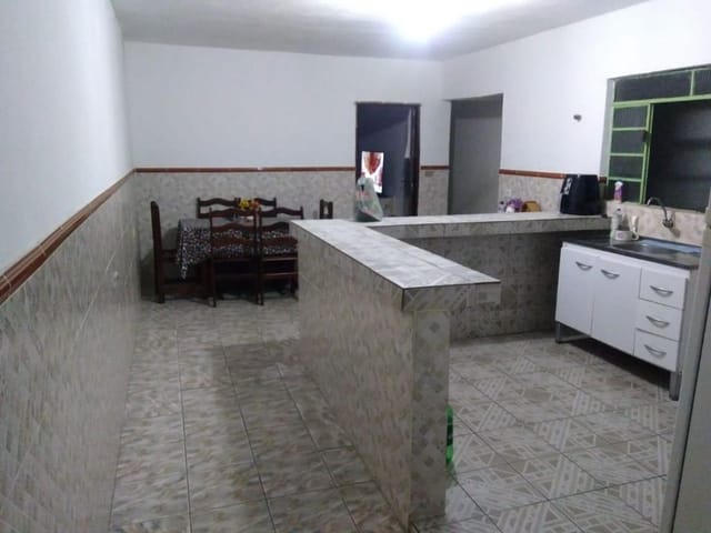 Casa com 250m² 5 quartos e 3 banheiros, à venda, no bairro Vila Menk em Osasco