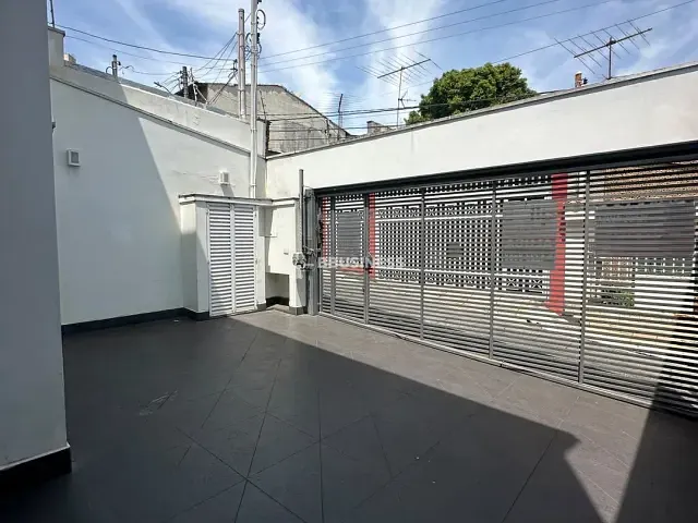 Casa 3 quartos e 2 banheiros, à venda, no bairro Olímpico em São Caetano do Sul