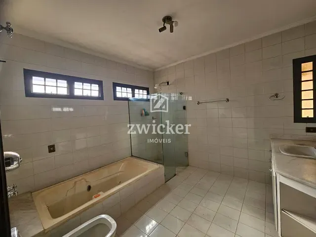 Sobrado com 298m² 3 quartos e 4 banheiros, à venda ou para alugar, no bairro Vila São João da Boa Vista em Bauru