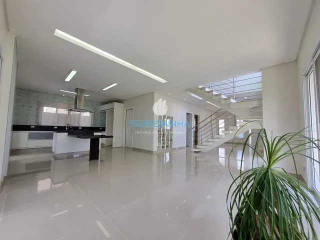 Casa com 314m² 3 quartos e 4 banheiros, à venda, no bairro Urbanova em São José dos Campos