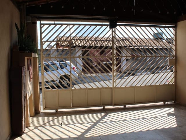 Casa com 150m² 2 quartos e 2 banheiros, à venda, no bairro Jardim São Marcos em Vargem Grande Paulista