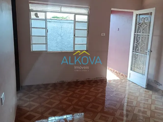Casa com 300m² 3 quartos e 1 banheiro, à venda, no bairro Cidade Morumbi em São José dos Campos