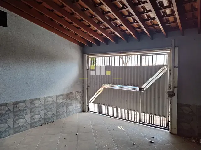 Casa com 125m² 2 quartos e 1 banheiro, à venda, no bairro Jardim Lucélia em Sumaré
