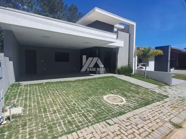 Casa 3 quartos e 2 banheiros, à venda, no bairro Contorno em Ponta Grossa