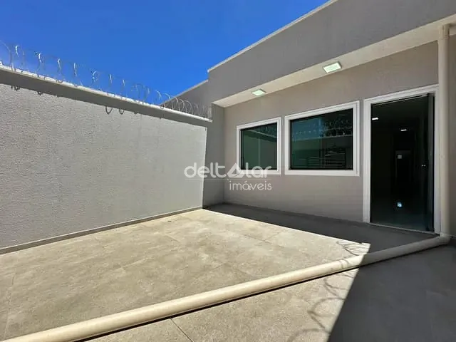 Casa com 150m² 3 quartos e 2 banheiros, à venda, no bairro Céu Azul em Belo Horizonte