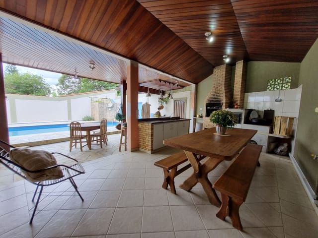 Casa com 434m² 3 quartos e 3 banheiros, à venda, no bairro Urbanova em São José dos Campos