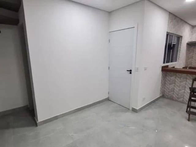 Casa com 136m² 3 quartos e 4 banheiros, para alugar, no bairro Chácara Canta Galo em Cotia