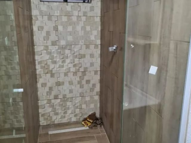 Casa com 136m² 3 quartos e 4 banheiros, para alugar, no bairro Chácara Canta Galo em Cotia