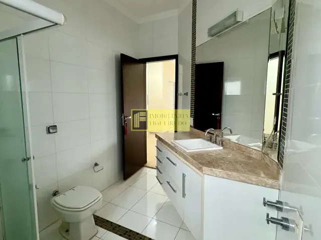 Casa 4 quartos e 5 banheiros, para alugar, no bairro Residencial Gaivota I em São José do Rio Preto
