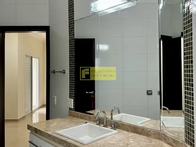 Casa 4 quartos e 5 banheiros, para alugar, no bairro Residencial Gaivota I em São José do Rio Preto