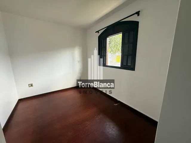 Casa com 290m² 3 quartos e 1 banheiro, à venda ou para alugar, no bairro Nova Rússia em Ponta Grossa