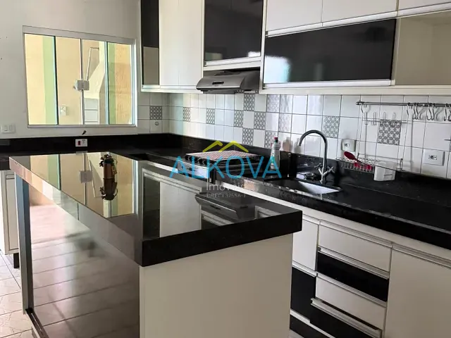 Casa com 227m² 3 quartos e 1 banheiro, à venda, no bairro Jardim Paraíso em Jacareí