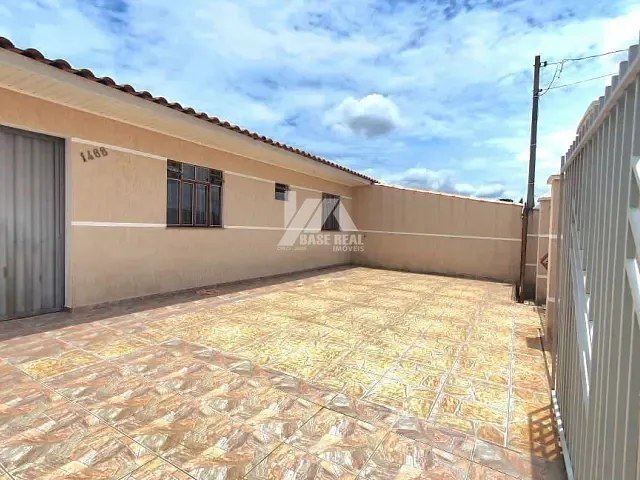 Casa com 532m² 3 quartos e 2 banheiros, à venda, no bairro Oficinas em Ponta Grossa